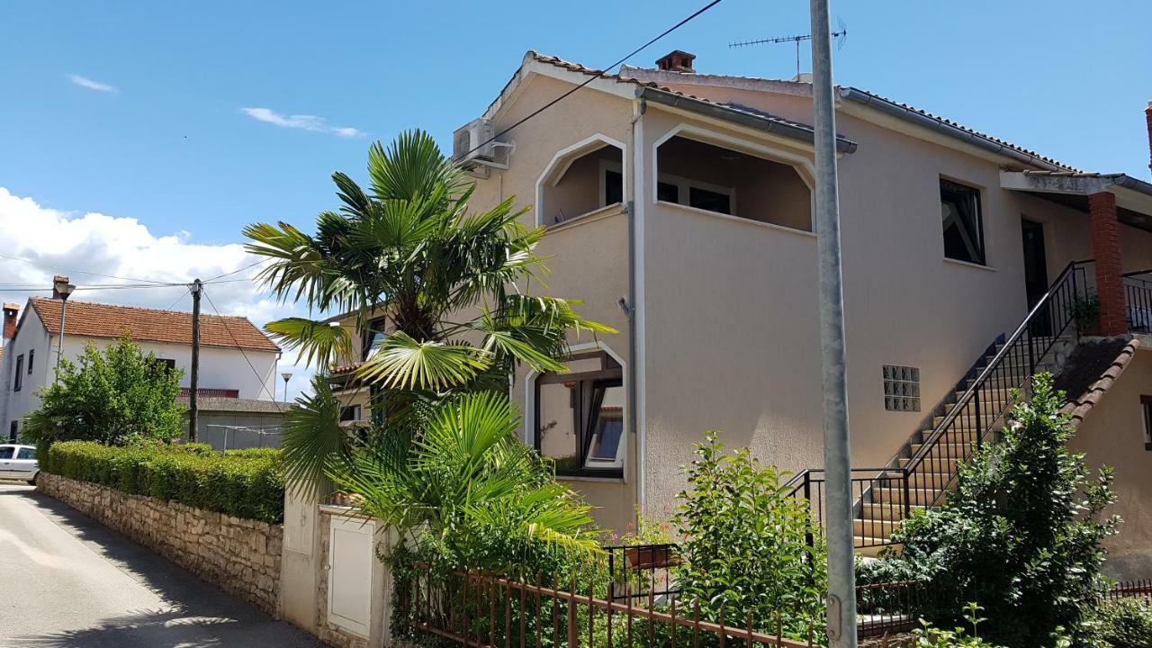 Ferienwohnung Familija Cvitkovic Funtana Exterior foto